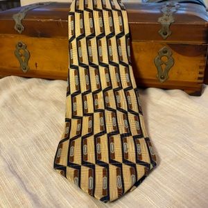 Bill Blass Black Label 100% silk tie